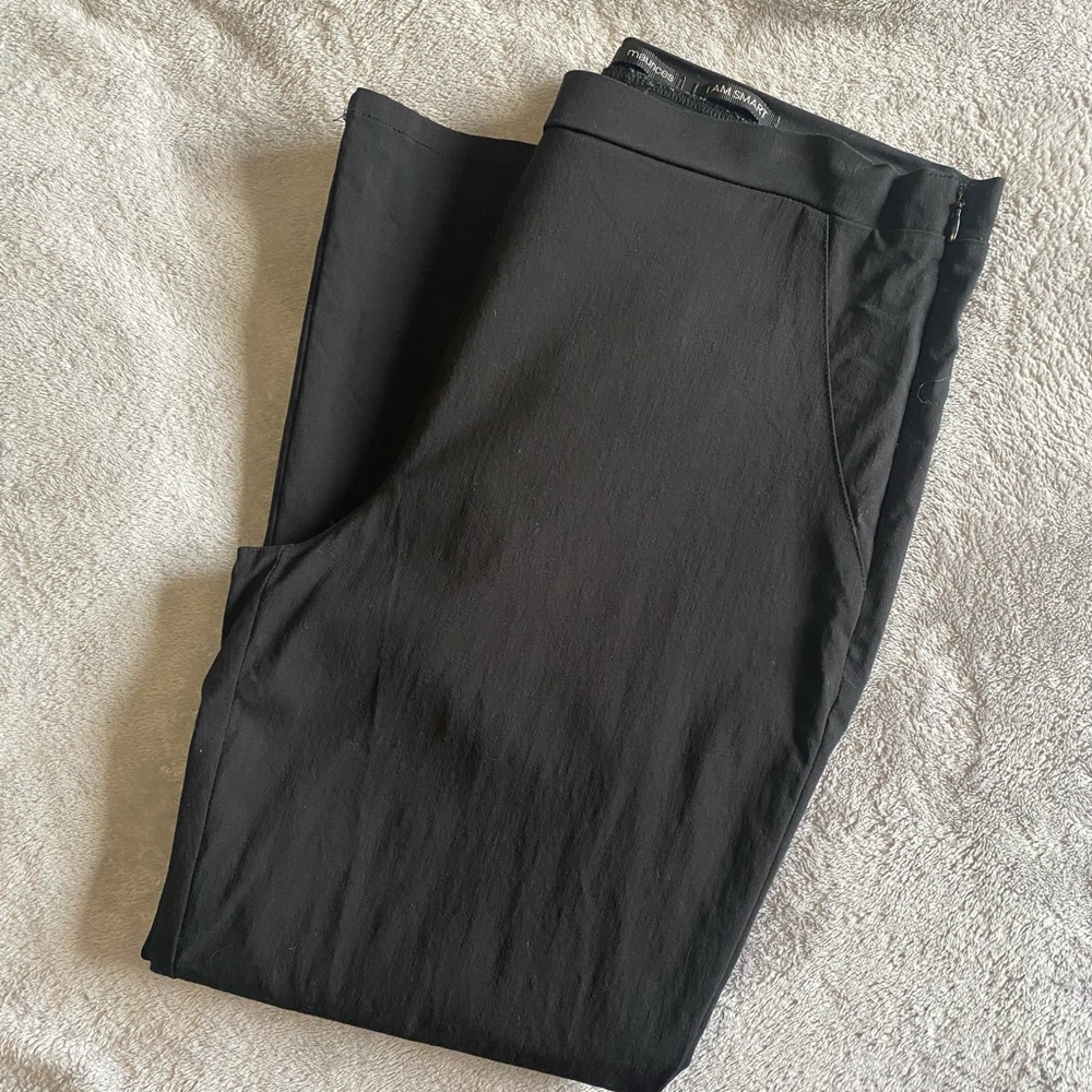 Maurices Smart Pant Side Zipper Capri size 7/8